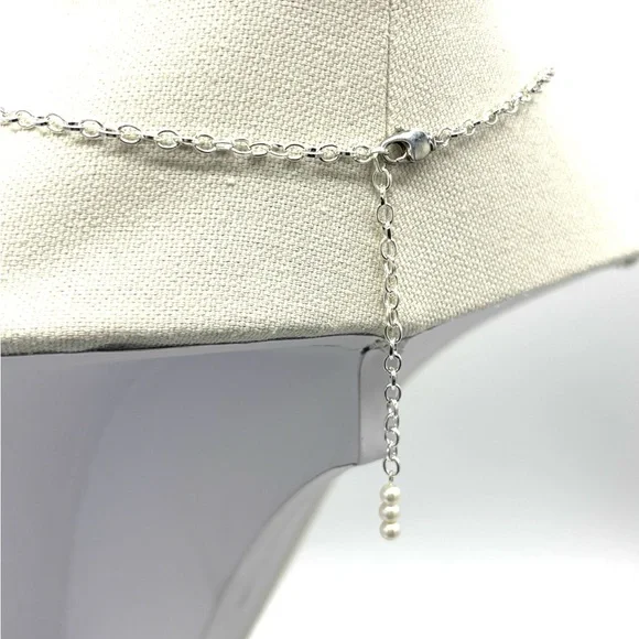 Hand Crafted Silver and Orange with Pearl Flower Necklace - Picture 5 of 9